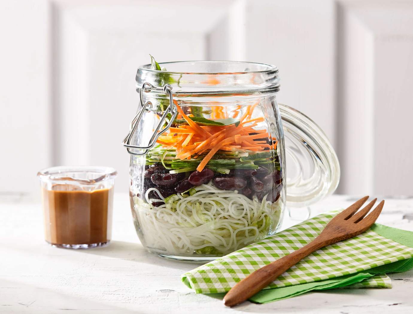 Vietnamese noodle salad with red kidney beans