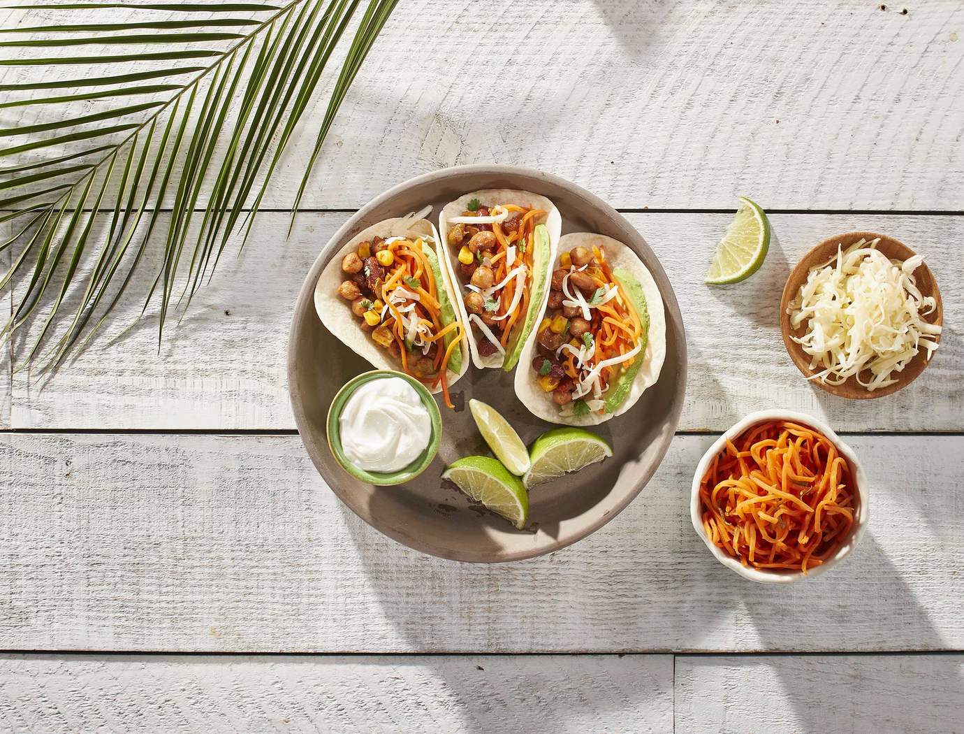 Tacos végé garnis de carottes à la lime
