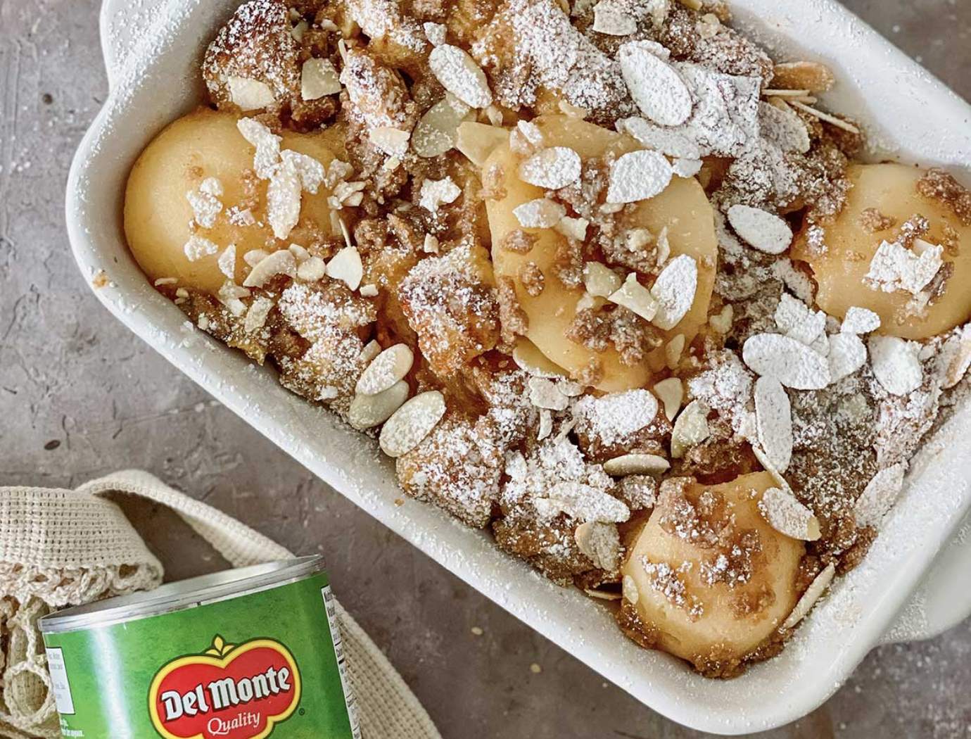 Pain perdu au four avec poire et amandes | Delmonte Canada