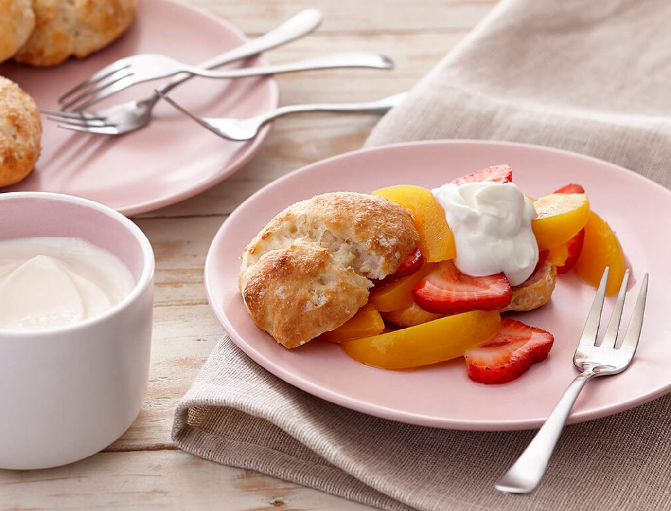 Sablé aux fraises et aux pêches