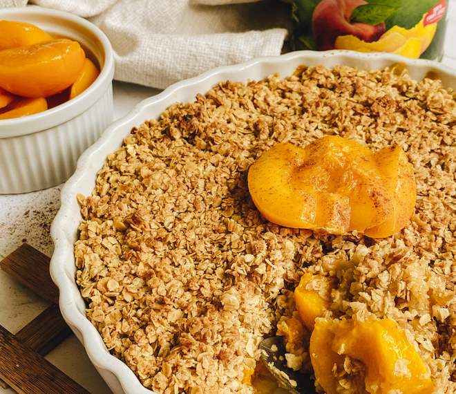 Peach crumble