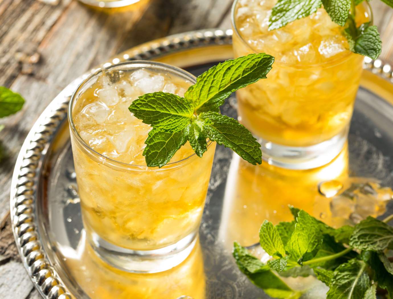 Mock Peach Mint Juleps